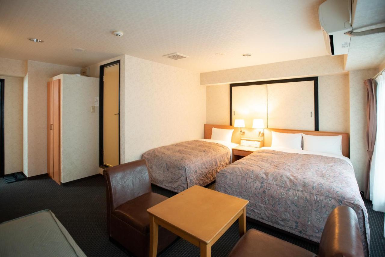 Business Inn Sennichimae Hotel Осака Екстериор снимка